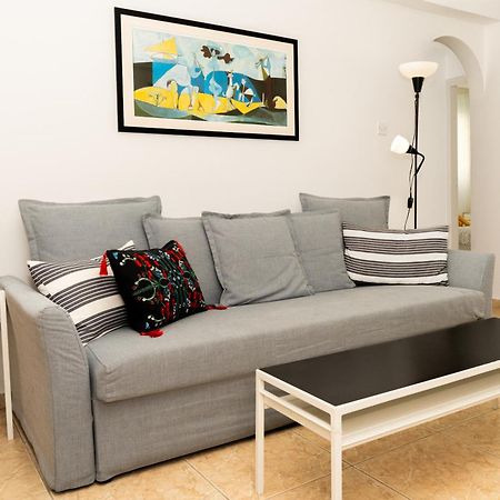 Olivia Mackenzie 2 Bedroom Flat With Pool Ларнака Екстериор снимка