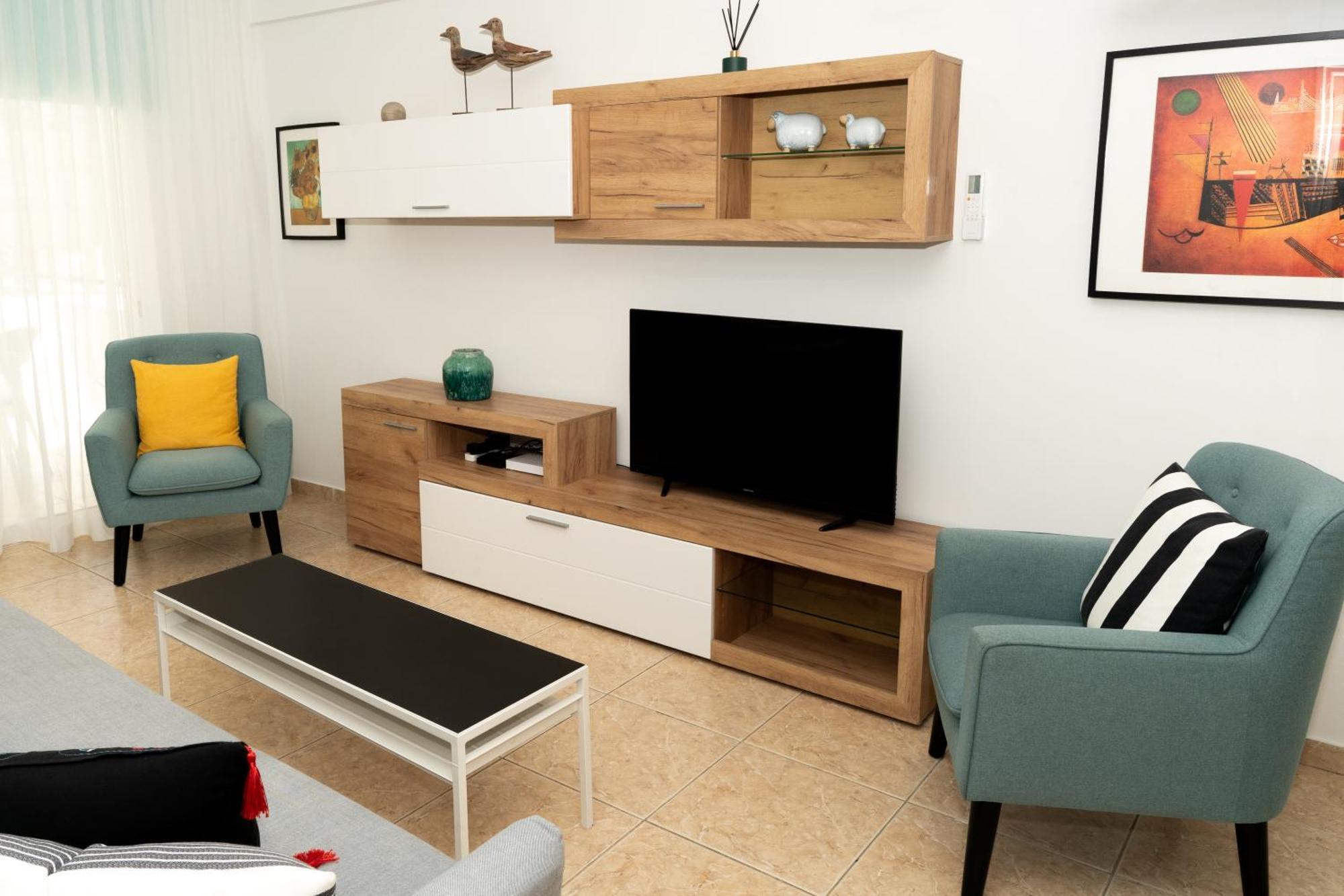 Olivia Mackenzie 2 Bedroom Flat With Pool Ларнака Екстериор снимка