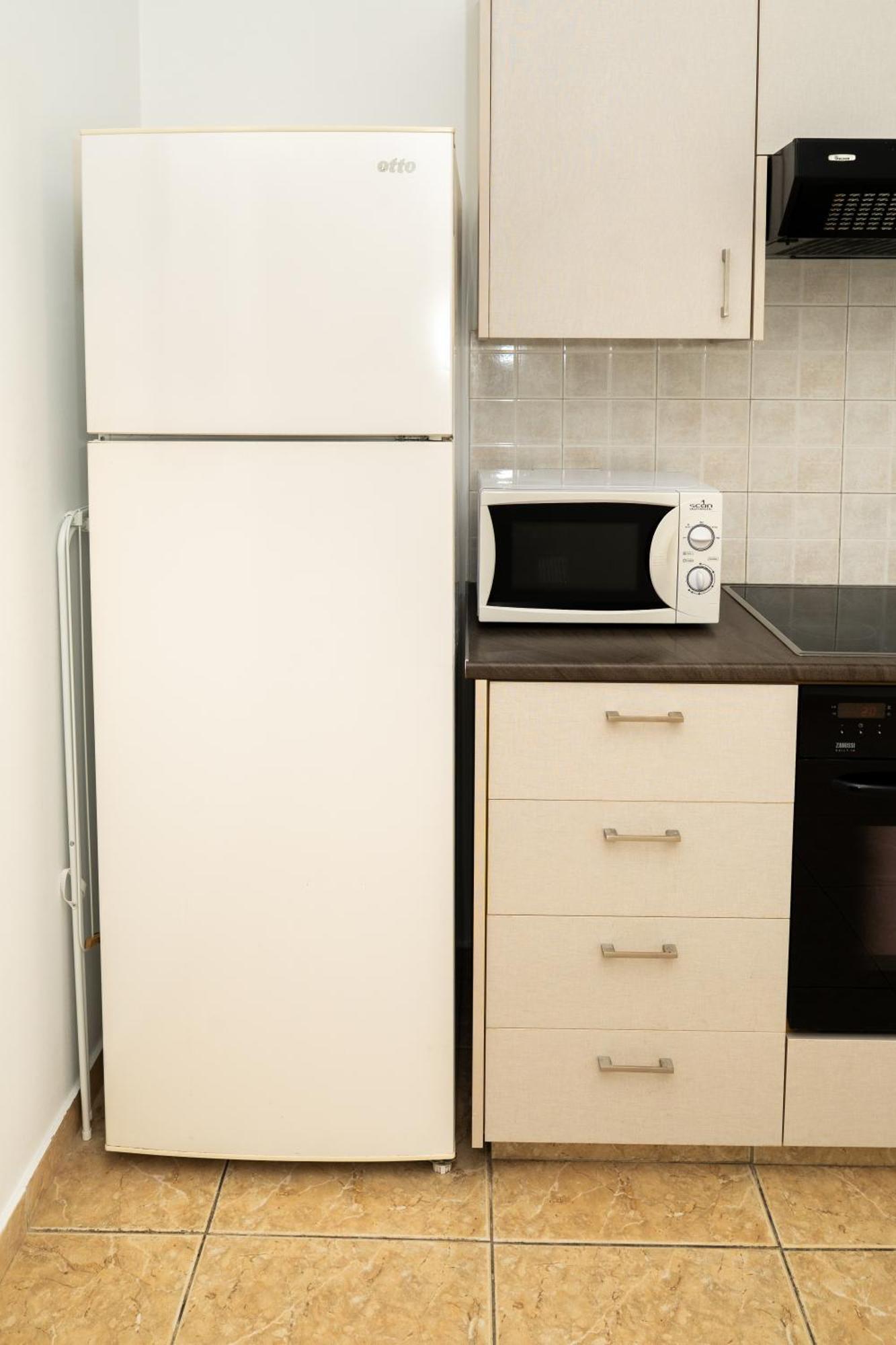 Olivia Mackenzie 2 Bedroom Flat With Pool Ларнака Екстериор снимка
